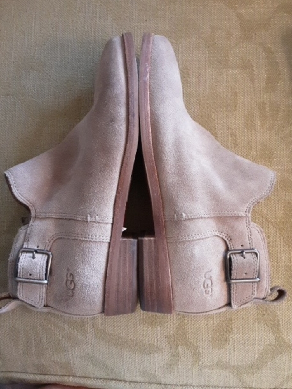 UGG-Kelsea Suede Ankle Boots-Sz 6.5-Antelope Tan Zip Buckle Worn 1x